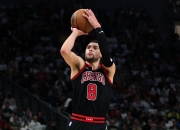 英雄联盟总决赛2025-魔术逆转公牛，利拉德带队取胜