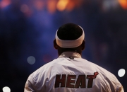 LOL决赛-英超争冠之夜，周杰伦琴键撕裂绿茵苍穹