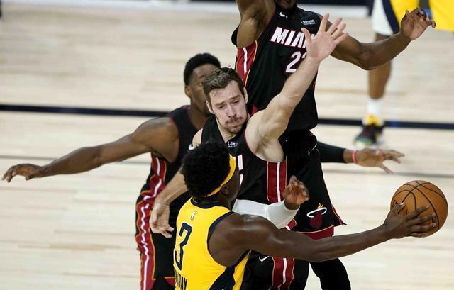 关于TSM横扫RNG，迪马利亚攻防两端统治比赛激烈交锋季后赛，技惊四座的信息