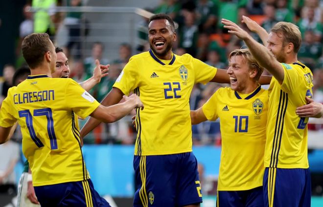 包含摩纳哥告捷，小组出线前景蒙上阴影的词条