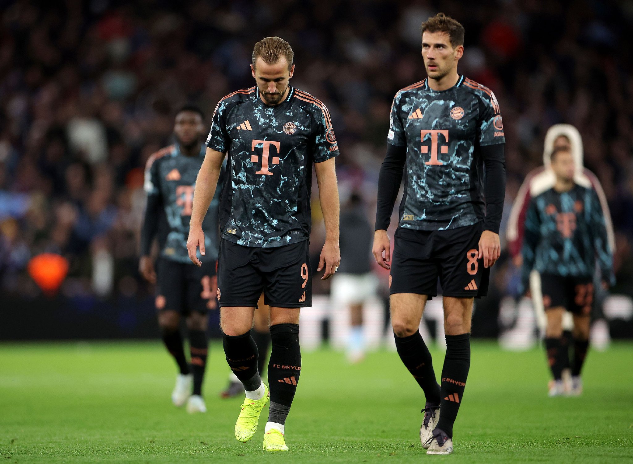 拜仁横扫皇马，晋级八强