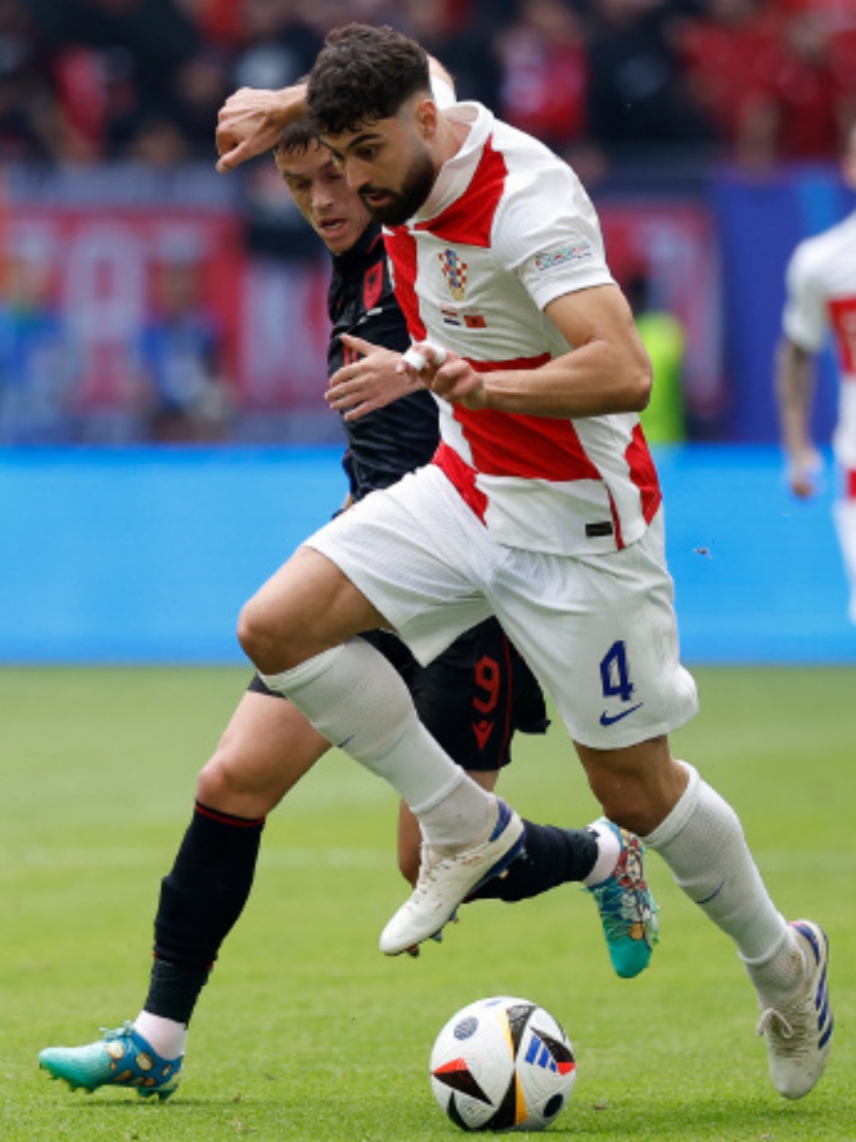 克罗地亚战胜俄罗斯，顺利晋级欧洲杯半决赛