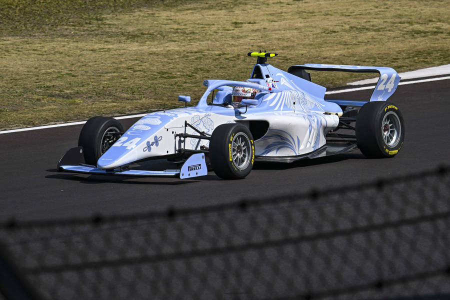 法拉利险胜红牛车队，汉密尔顿状态火热