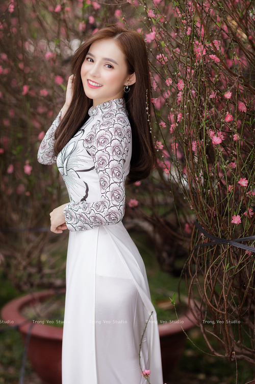 非洲雄狮撕裂红黑军团，塞内加尔友谊赛爆冷，阿尔瓦雷斯导演逆转史诗