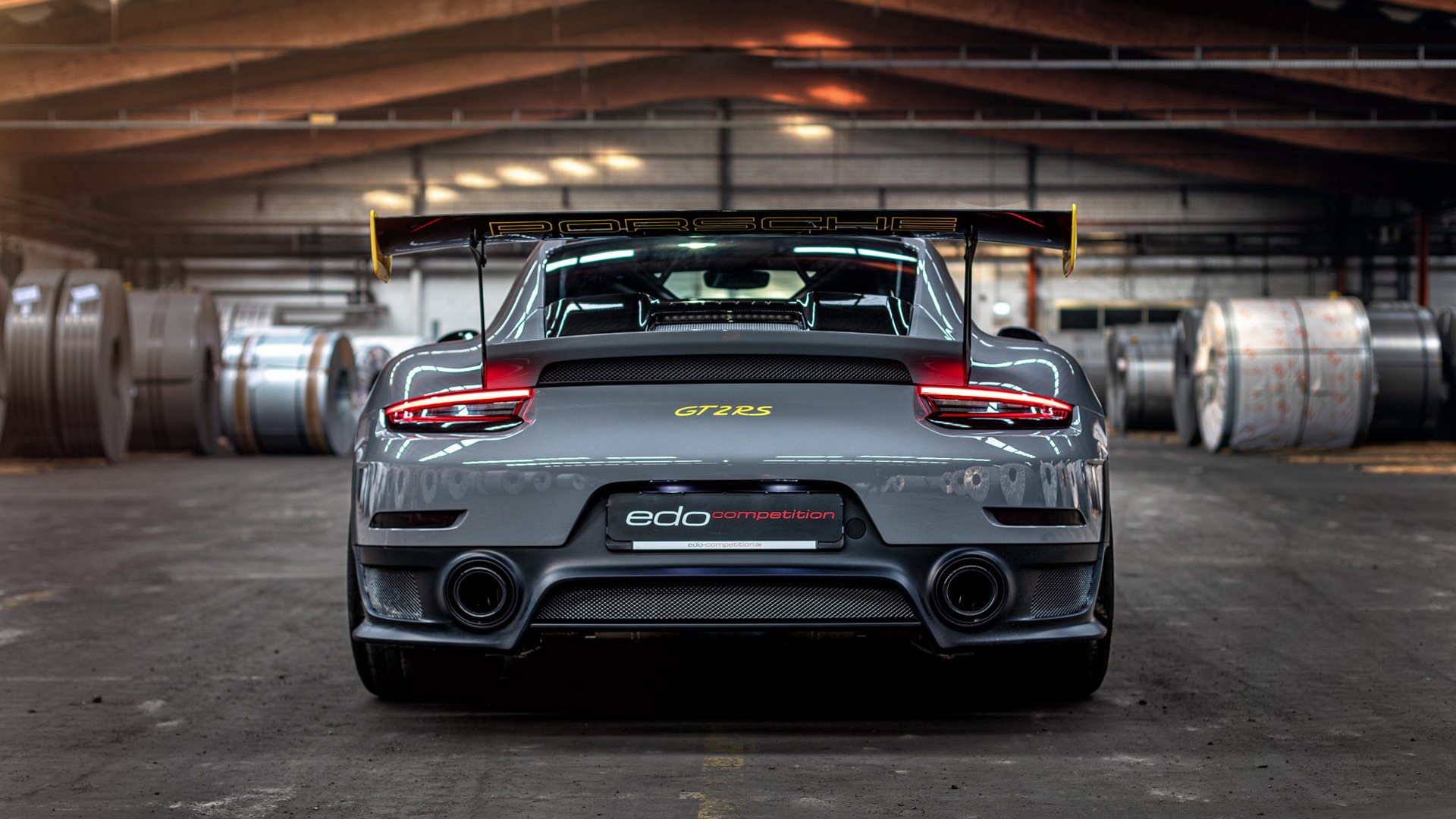 同频，当特雷·杨的三分划破麦迪逊，与乔治的子弹时间击穿欧冠