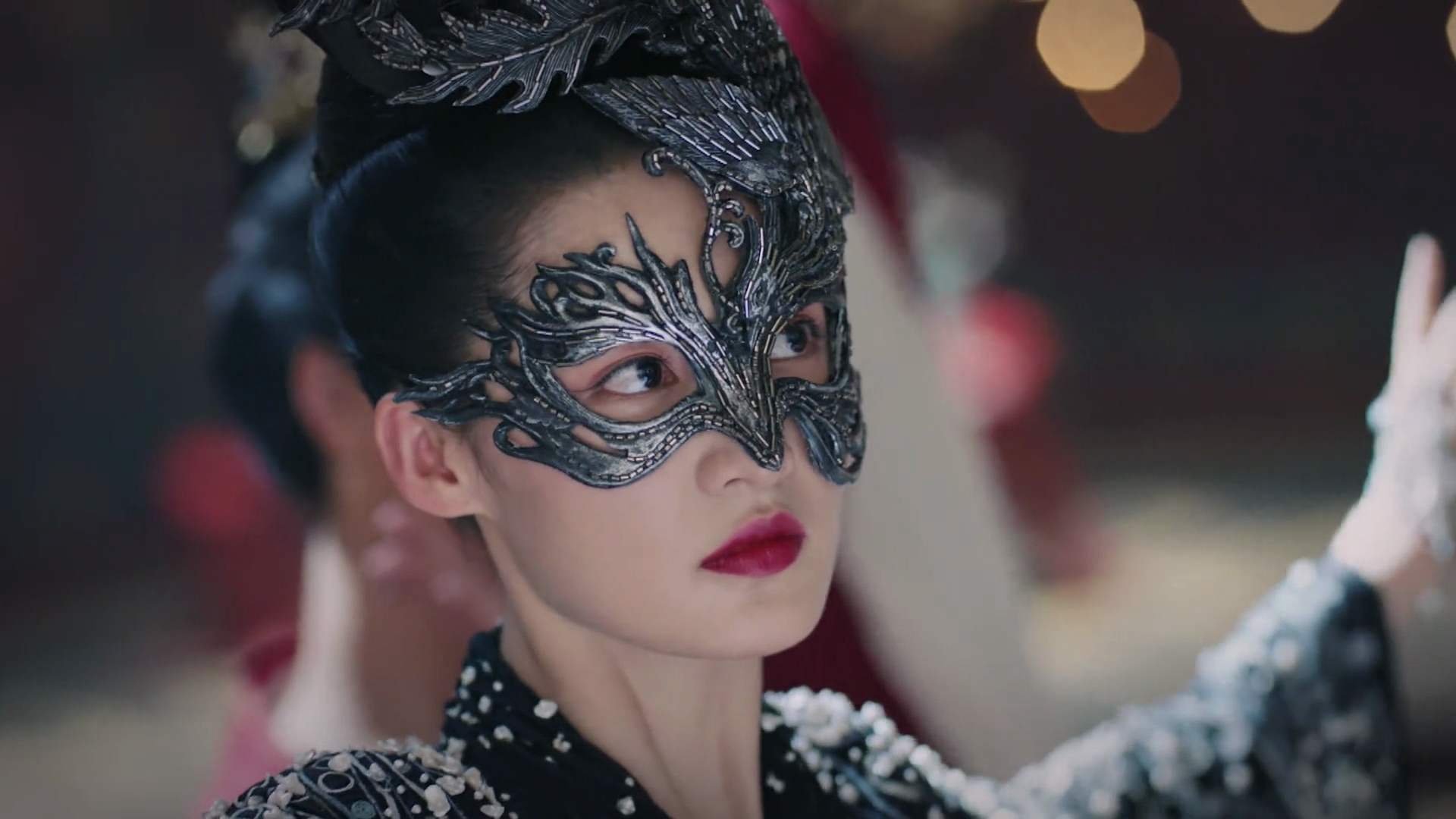 绿军铁壁前，库里星火燎原