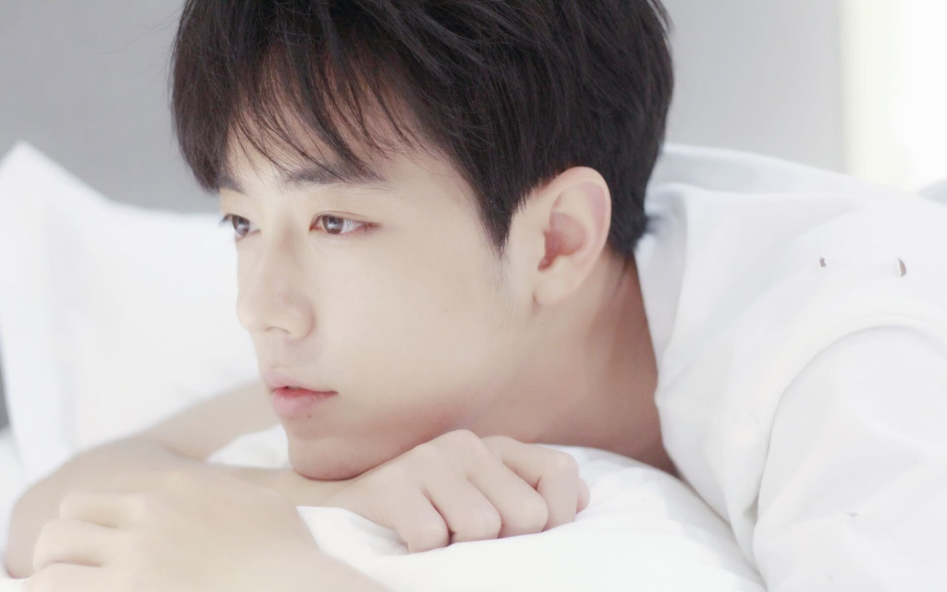 中流砥柱，当恩比德于风暴中托起费城的天空，猛龙的利爪在坚壁前寸寸断裂